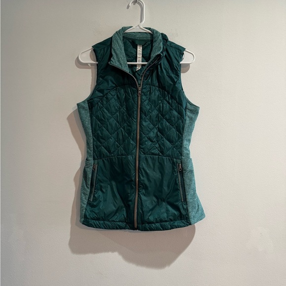 Lululemon Down For The Run Goose Down Puffer Vest Forage Size 8 - Picture 5 of 7